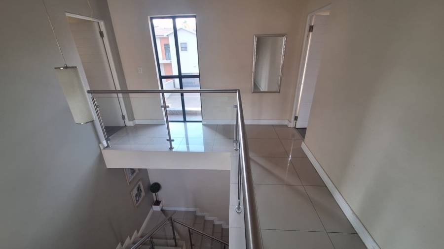 To Let 3 Bedroom Property for Rent in Ferndale Gauteng