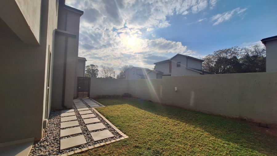 To Let 3 Bedroom Property for Rent in Ferndale Gauteng