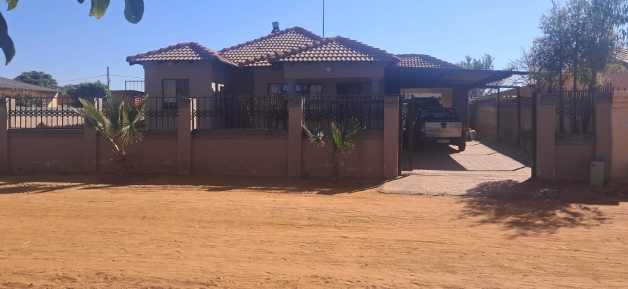 3 Bedroom Property for Sale in Soshanguve South Gauteng
