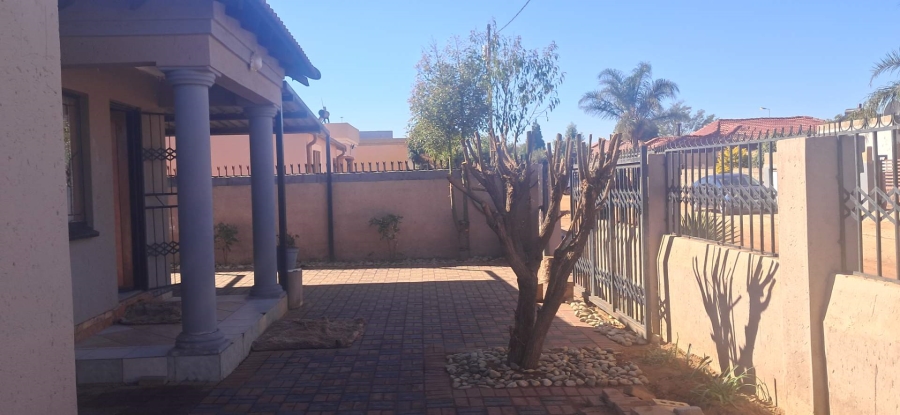 3 Bedroom Property for Sale in Soshanguve South Gauteng