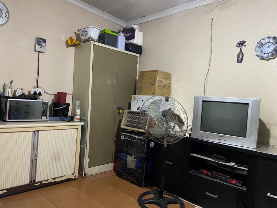 2 Bedroom Property for Sale in Tembisa Gauteng