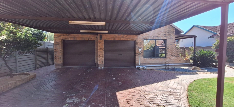 3 Bedroom Property for Sale in Florentia Gauteng