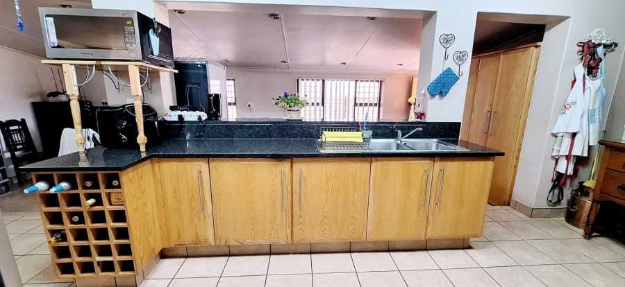 3 Bedroom Property for Sale in Florentia Gauteng