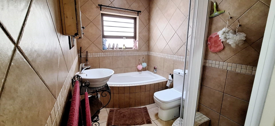 3 Bedroom Property for Sale in Florentia Gauteng