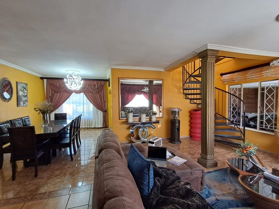 4 Bedroom Property for Sale in Mayfield Gauteng