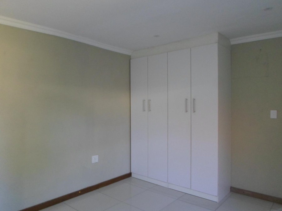 To Let 1 Bedroom Property for Rent in Oakdene Gauteng