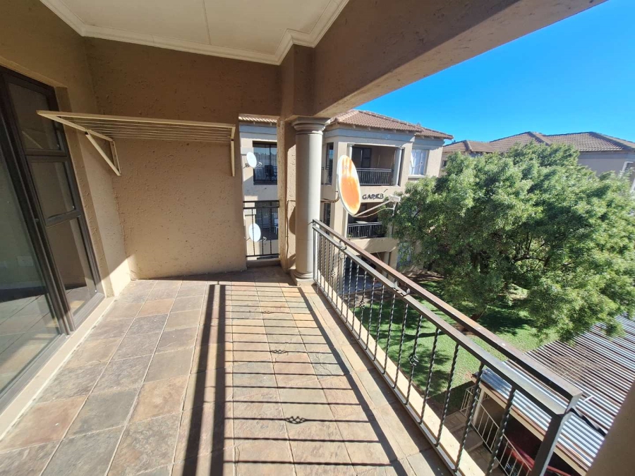 1 Bedroom Property for Sale in Weltevreden Park Gauteng