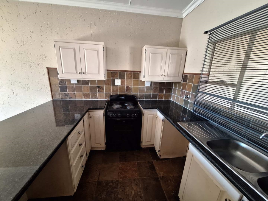1 Bedroom Property for Sale in Weltevreden Park Gauteng
