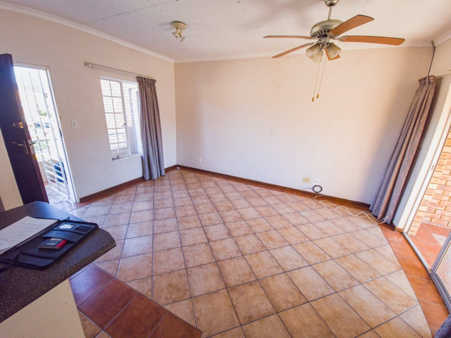 2 Bedroom Property for Sale in Equestria Gauteng