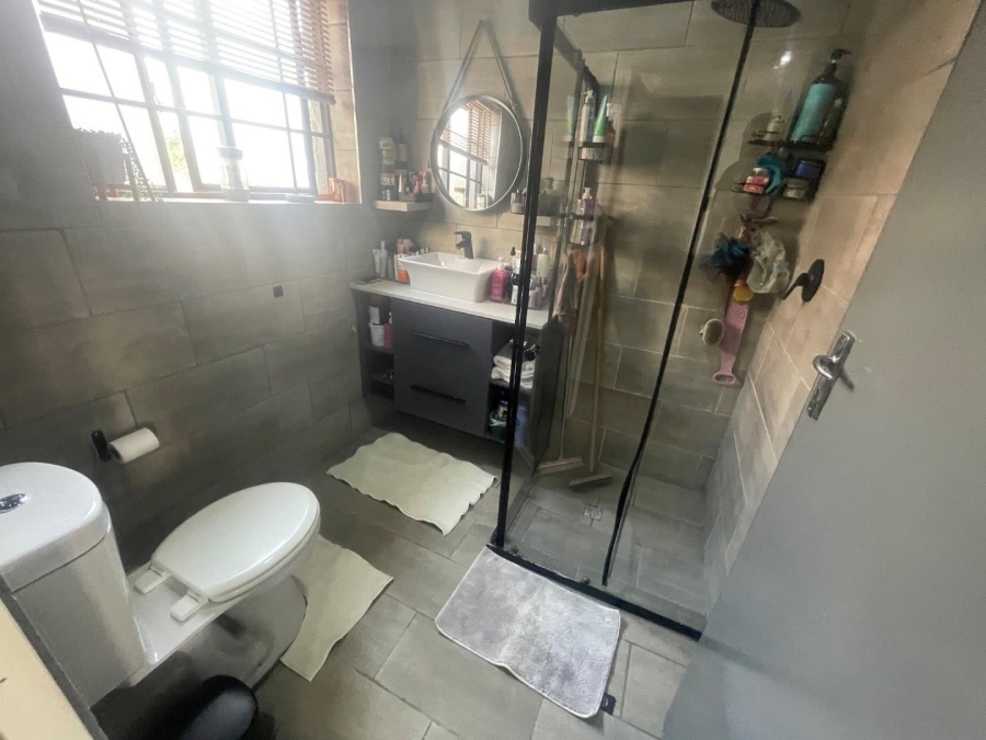 3 Bedroom Property for Sale in Esther Park Gauteng