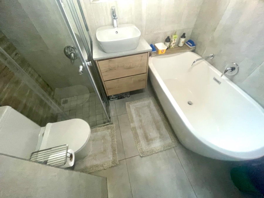 3 Bedroom Property for Sale in Esther Park Gauteng