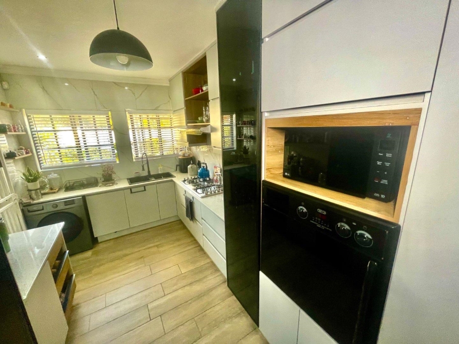 3 Bedroom Property for Sale in Esther Park Gauteng