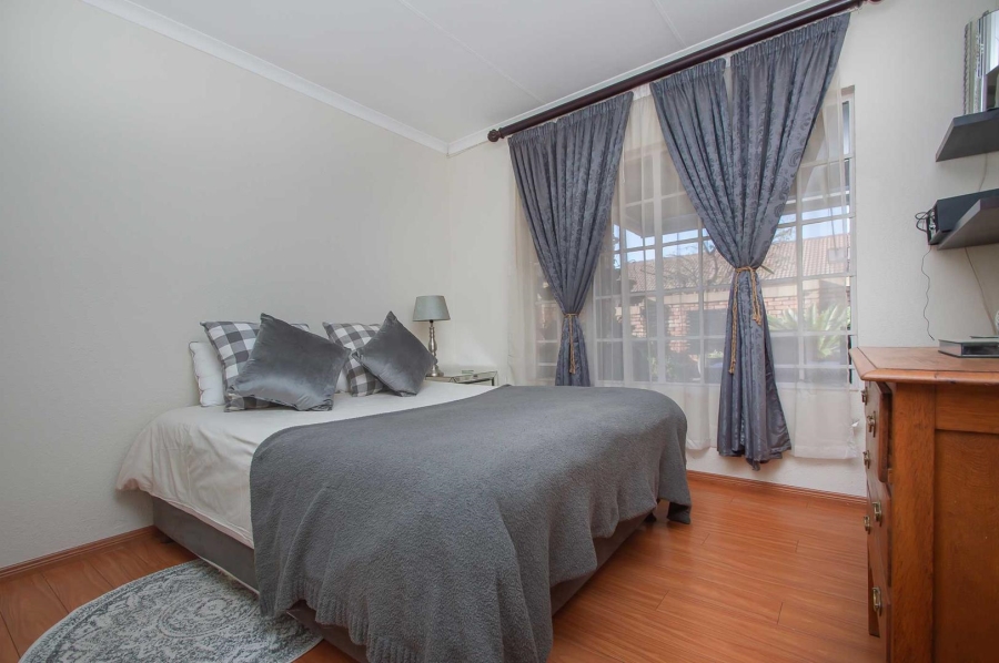 3 Bedroom Property for Sale in Honeydew Grove Gauteng