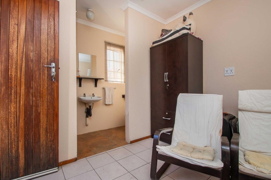 3 Bedroom Property for Sale in Honeydew Grove Gauteng