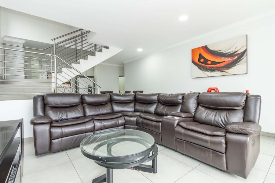 4 Bedroom Property for Sale in Allens Nek Gauteng