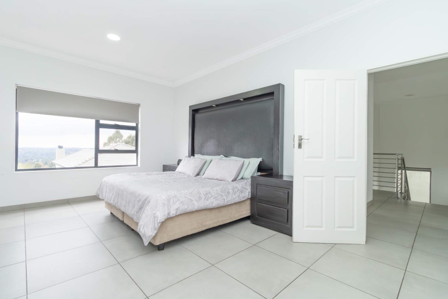 4 Bedroom Property for Sale in Allens Nek Gauteng