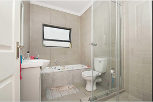 4 Bedroom Property for Sale in Allens Nek Gauteng