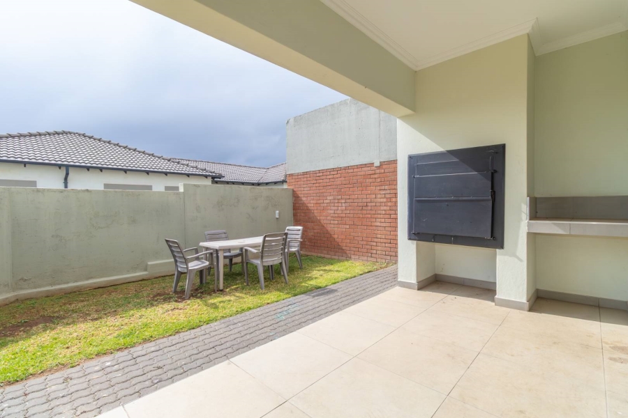4 Bedroom Property for Sale in Allens Nek Gauteng