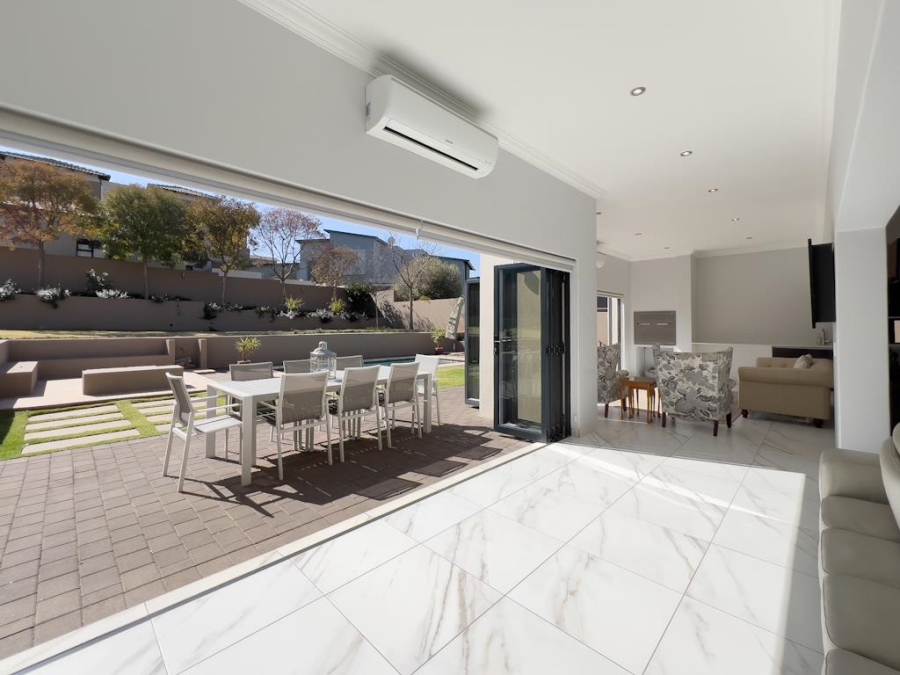 4 Bedroom Property for Sale in Midstream Ridge Gauteng