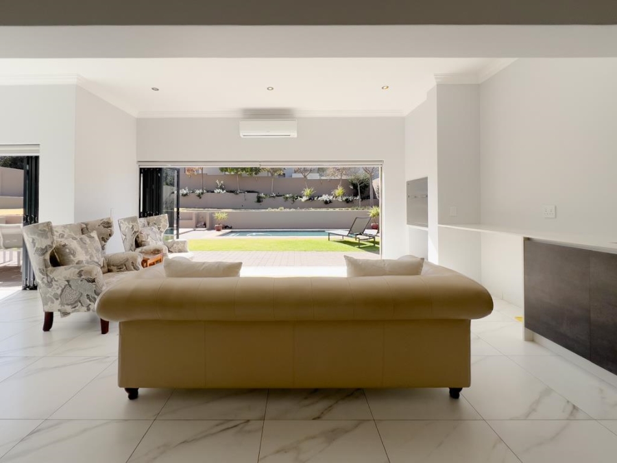 4 Bedroom Property for Sale in Midstream Ridge Gauteng