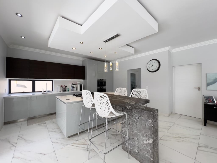 4 Bedroom Property for Sale in Midstream Ridge Gauteng