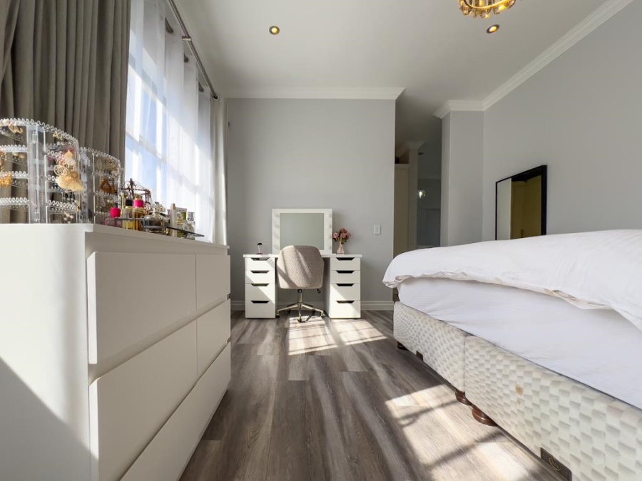 4 Bedroom Property for Sale in Midstream Ridge Gauteng