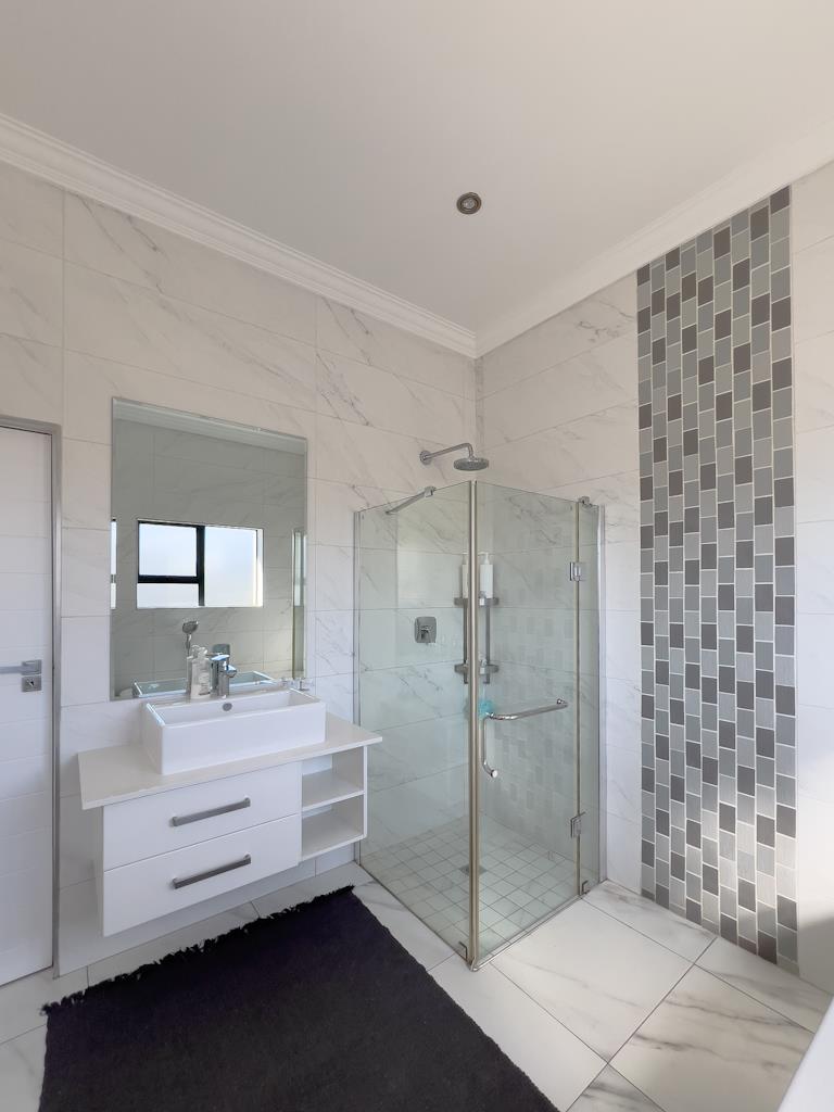 4 Bedroom Property for Sale in Midstream Ridge Gauteng
