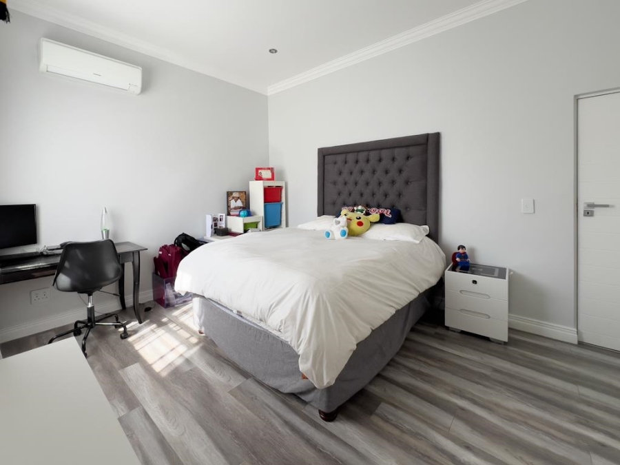 4 Bedroom Property for Sale in Midstream Ridge Gauteng