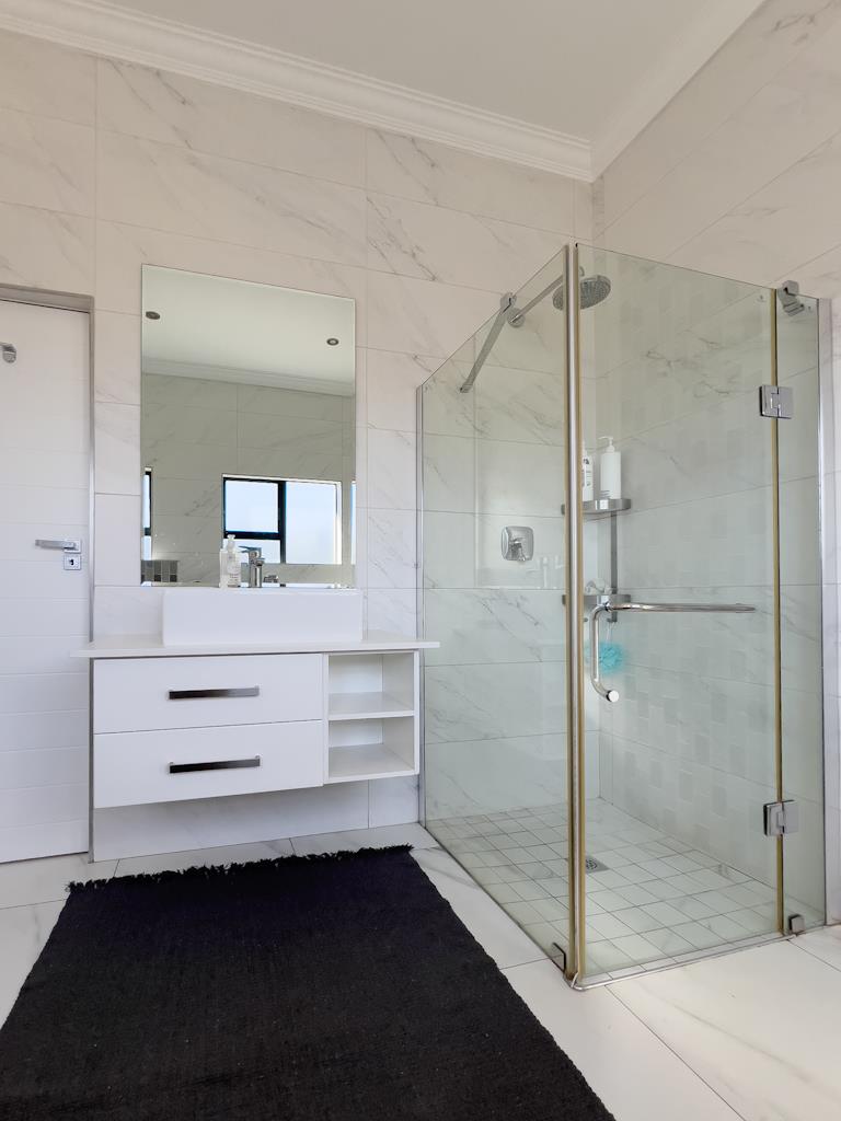 4 Bedroom Property for Sale in Midstream Ridge Gauteng