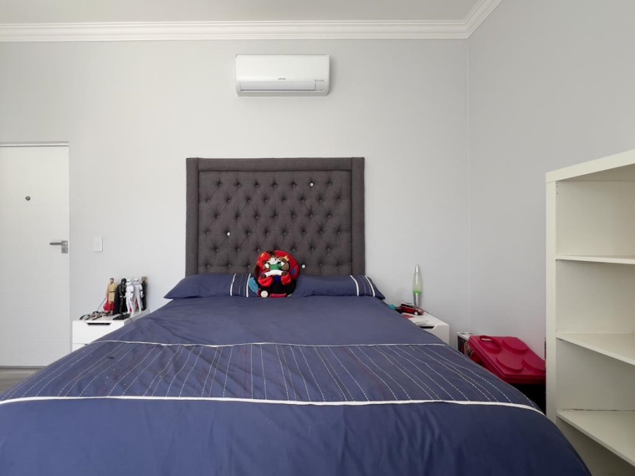 4 Bedroom Property for Sale in Midstream Ridge Gauteng