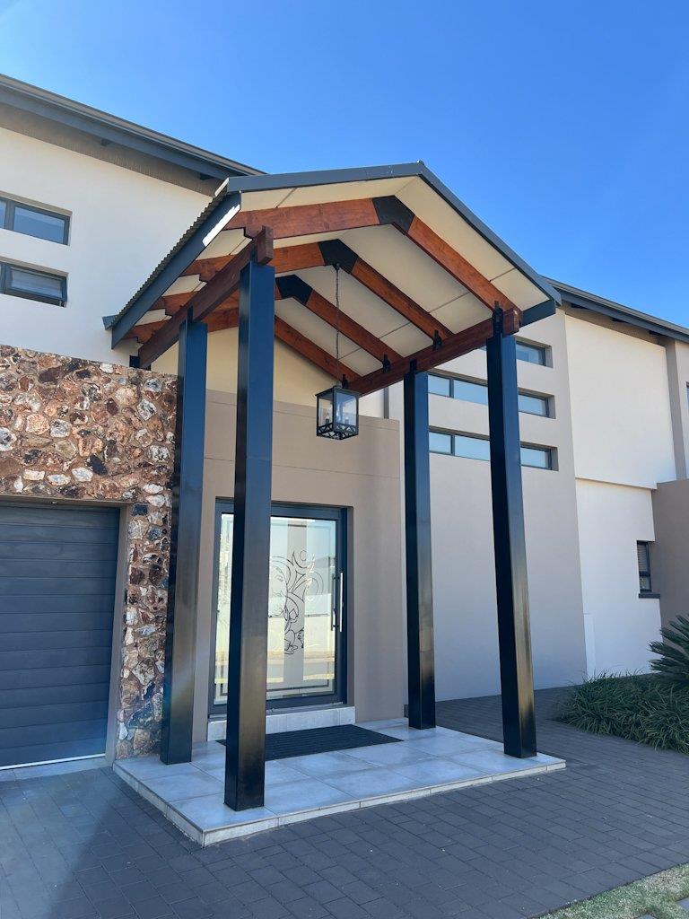 4 Bedroom Property for Sale in Midstream Ridge Gauteng