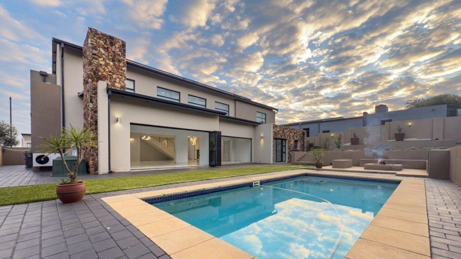 4 Bedroom Property for Sale in Midstream Ridge Gauteng