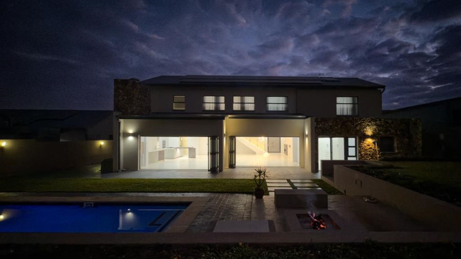 4 Bedroom Property for Sale in Midstream Ridge Gauteng