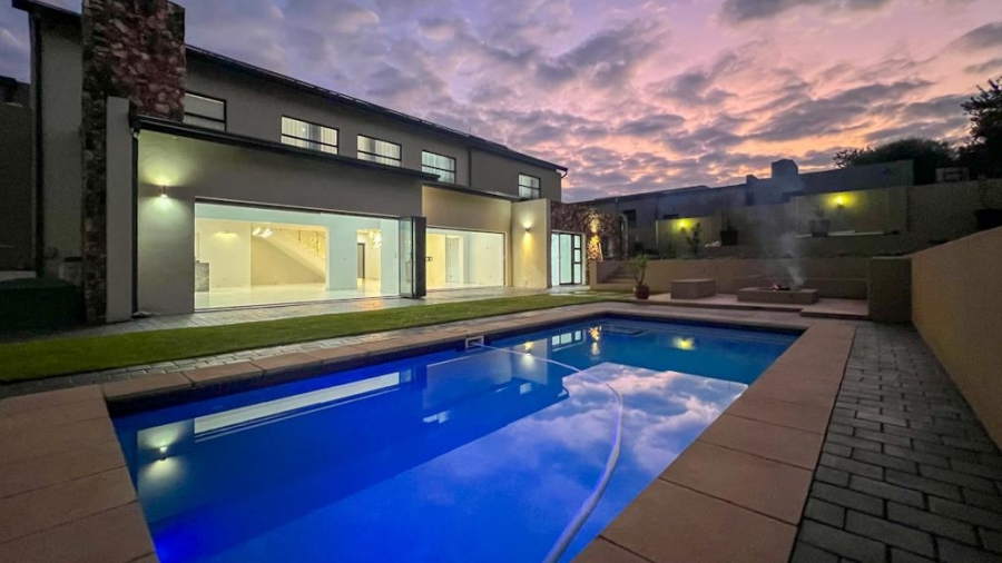 4 Bedroom Property for Sale in Midstream Ridge Gauteng