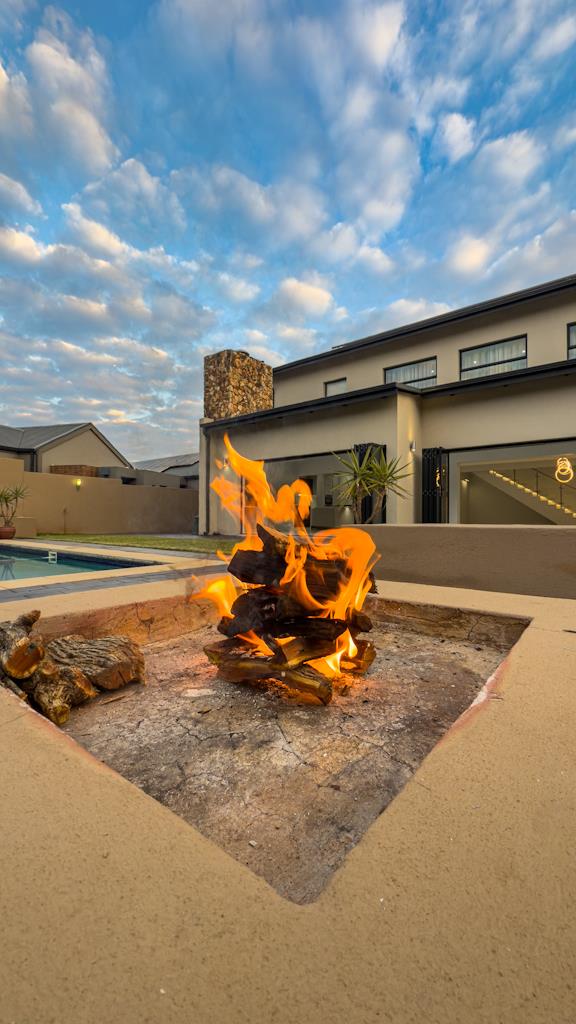 4 Bedroom Property for Sale in Midstream Ridge Gauteng