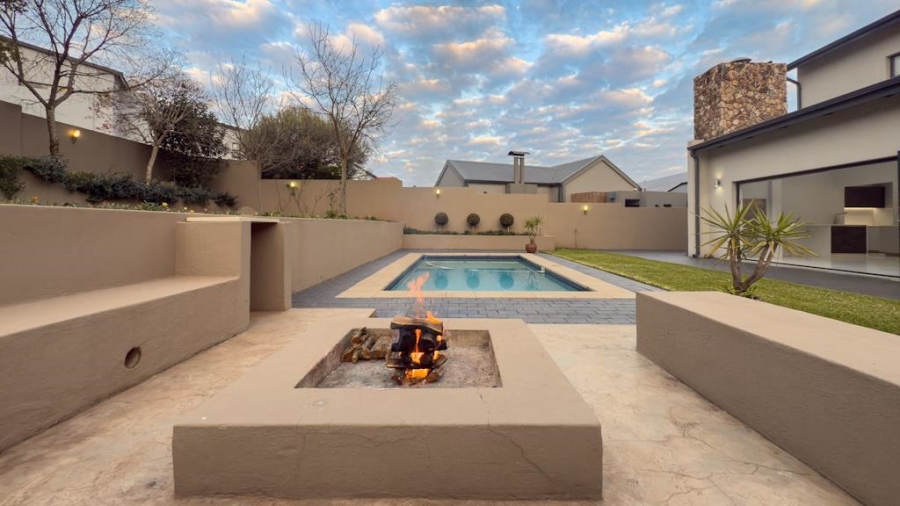 4 Bedroom Property for Sale in Midstream Ridge Gauteng