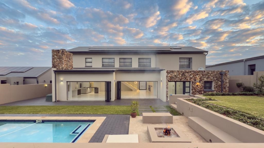 4 Bedroom Property for Sale in Midstream Ridge Gauteng