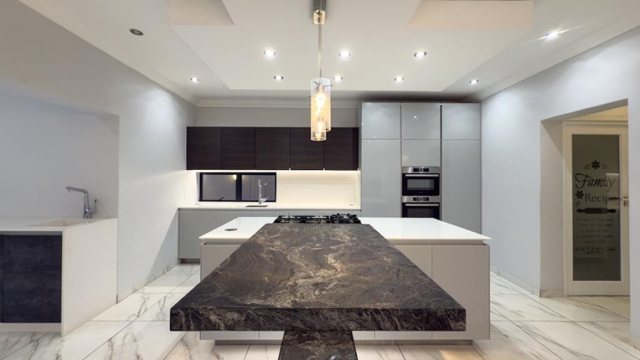 4 Bedroom Property for Sale in Midstream Ridge Gauteng