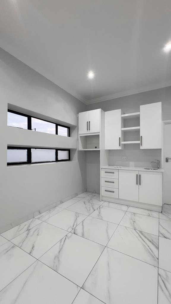 4 Bedroom Property for Sale in Midstream Ridge Gauteng