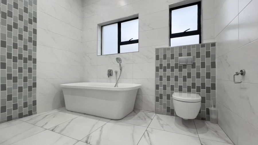 4 Bedroom Property for Sale in Midstream Ridge Gauteng