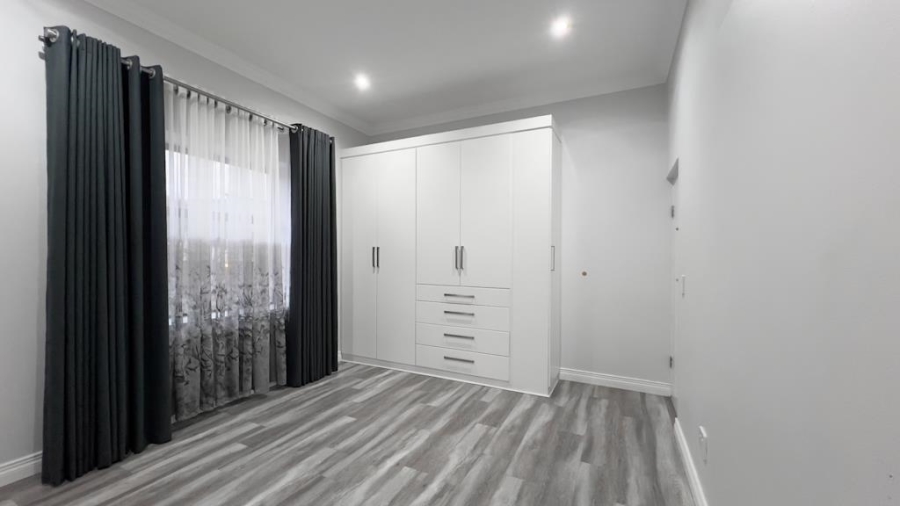 4 Bedroom Property for Sale in Midstream Ridge Gauteng