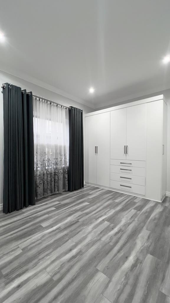 4 Bedroom Property for Sale in Midstream Ridge Gauteng