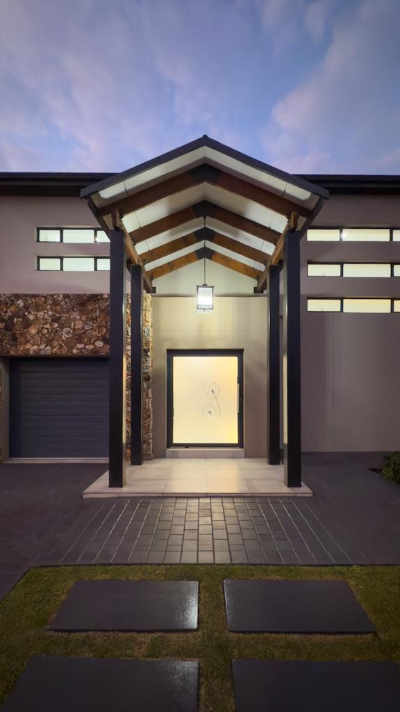 4 Bedroom Property for Sale in Midstream Ridge Gauteng