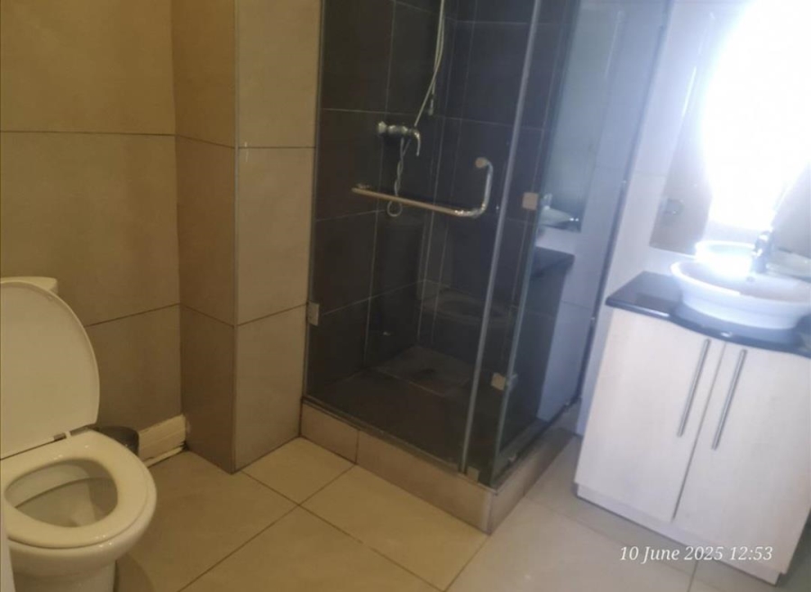 To Let 1 Bedroom Property for Rent in Sandown Gauteng