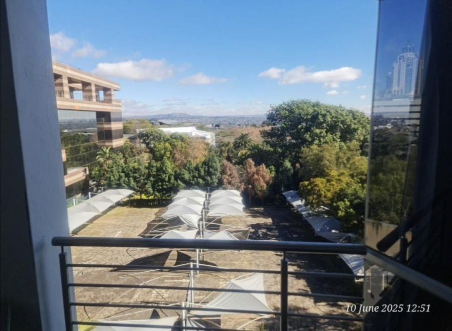 To Let 1 Bedroom Property for Rent in Sandown Gauteng