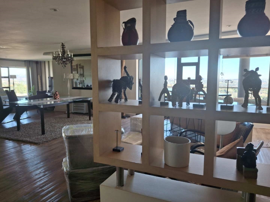 To Let 3 Bedroom Property for Rent in Benmore Gardens Gauteng