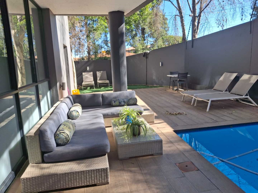 To Let 3 Bedroom Property for Rent in Benmore Gardens Gauteng