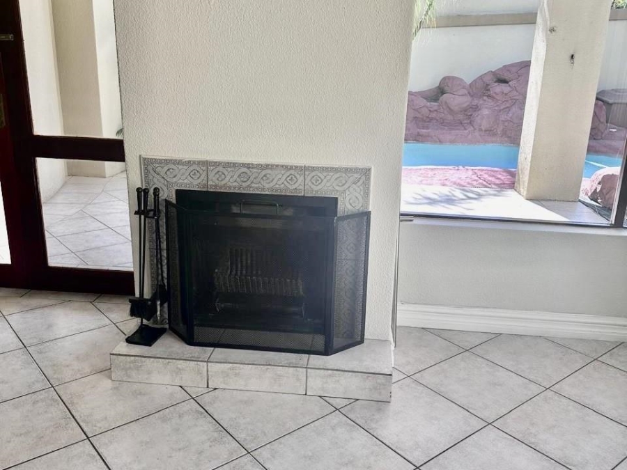 To Let 3 Bedroom Property for Rent in Sunninghill Gauteng