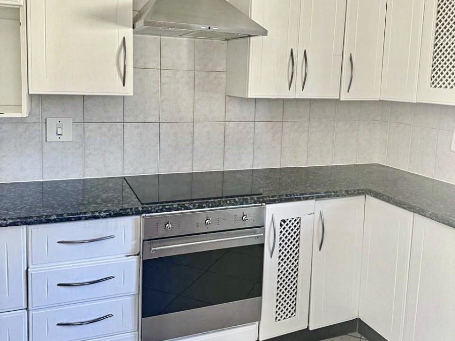 To Let 3 Bedroom Property for Rent in Sunninghill Gauteng