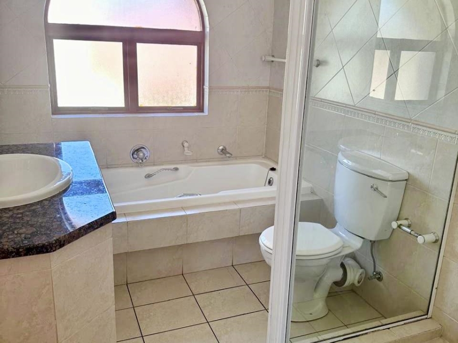 To Let 3 Bedroom Property for Rent in Sunninghill Gauteng